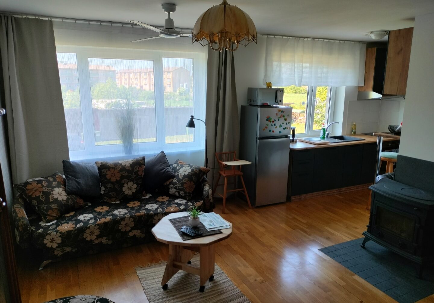 Hiiumaa-Family-Apartments-Kulaliskorter-Korgessaare-Sadama-tee-1-5-Elutuba-Kook Hiiumaa-Family-Apartments-Kulaliskorter-Korgessaare-Sadama-tee-1-5-Elutuba-Kook